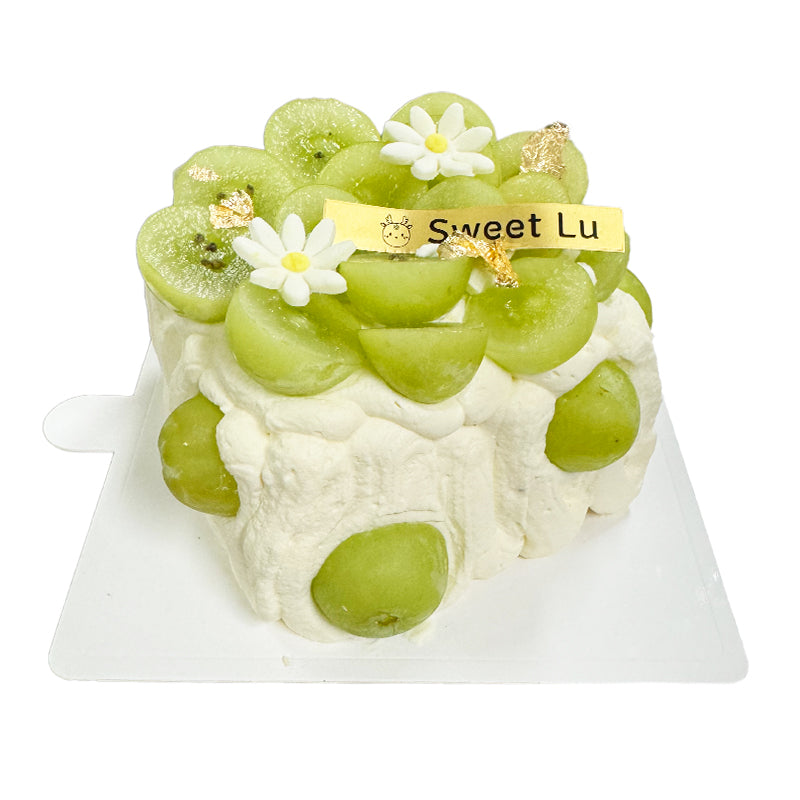 4 inch King Grape Cake
